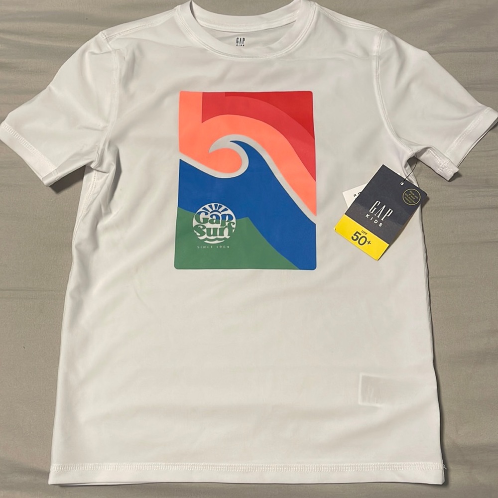 Gap rash guard shirt